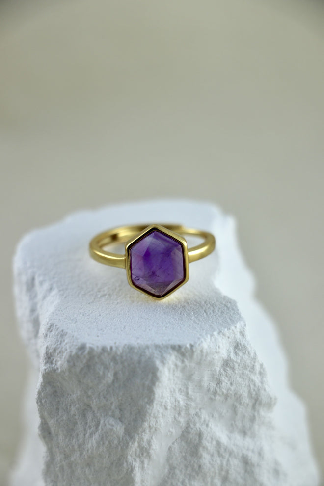I AM clarity - Amethyst Ring Hexagon