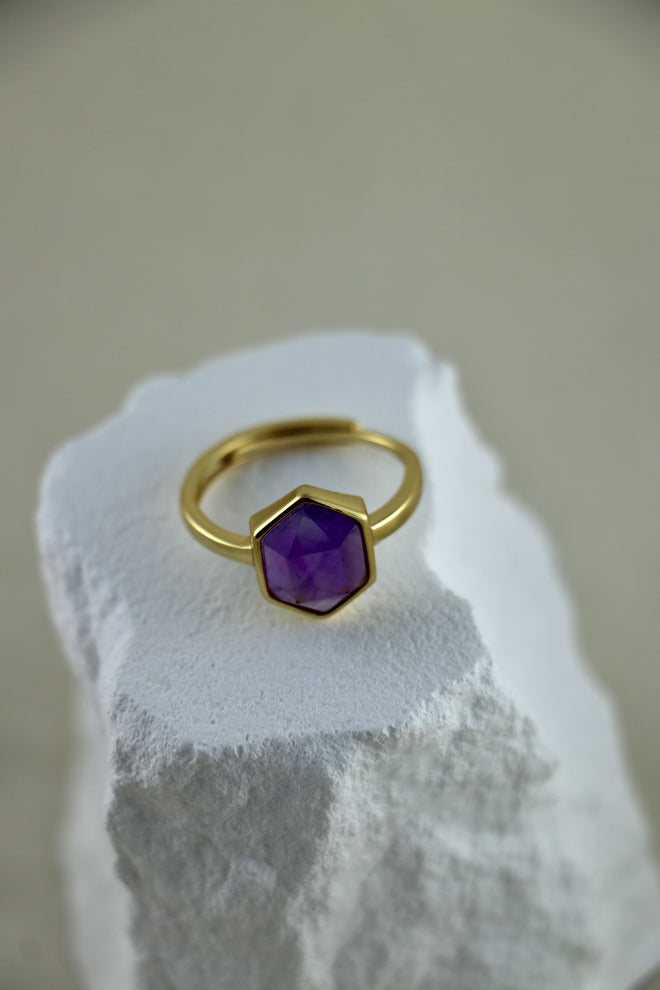 I AM clarity - Amethyst Ring Hexagon