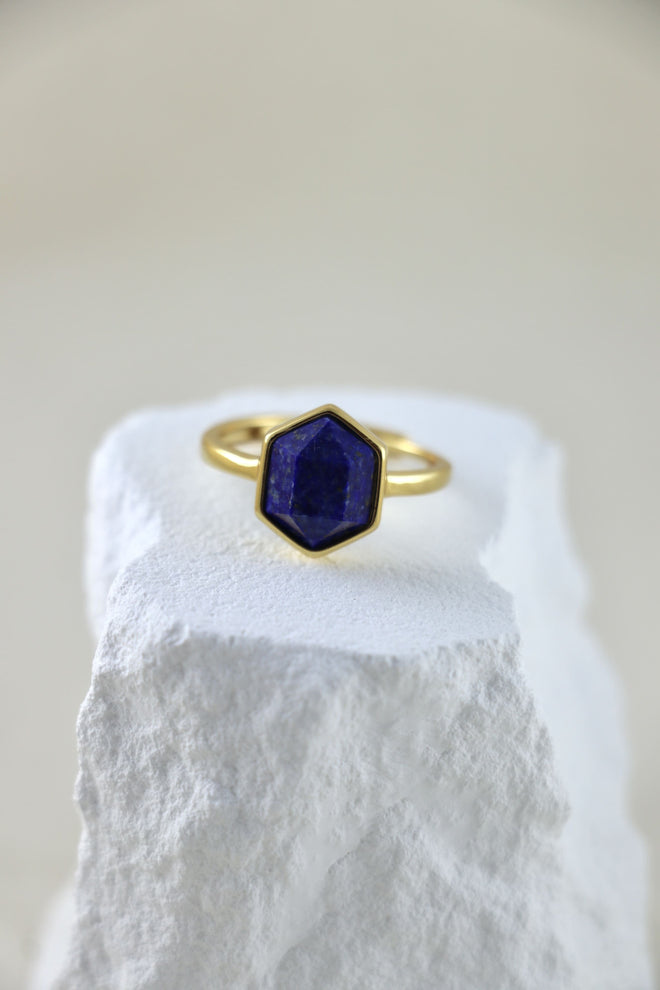 I AM true - Lapislazuli Ring Hexagon