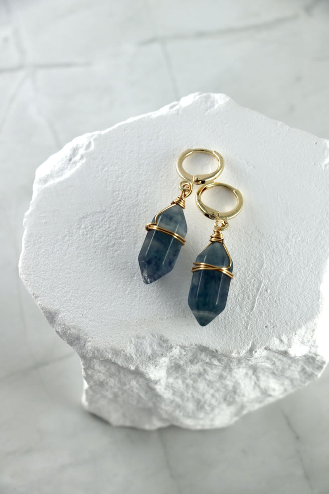 I AM focused - blauer Fluorit Ohrringe Doppelspitzen