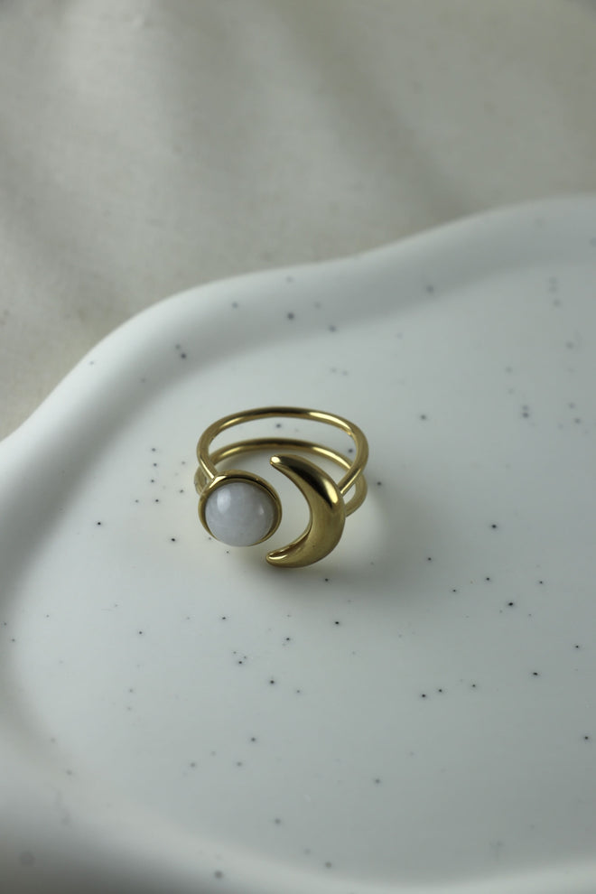 I AM feminine - Mondstein Ring Mond