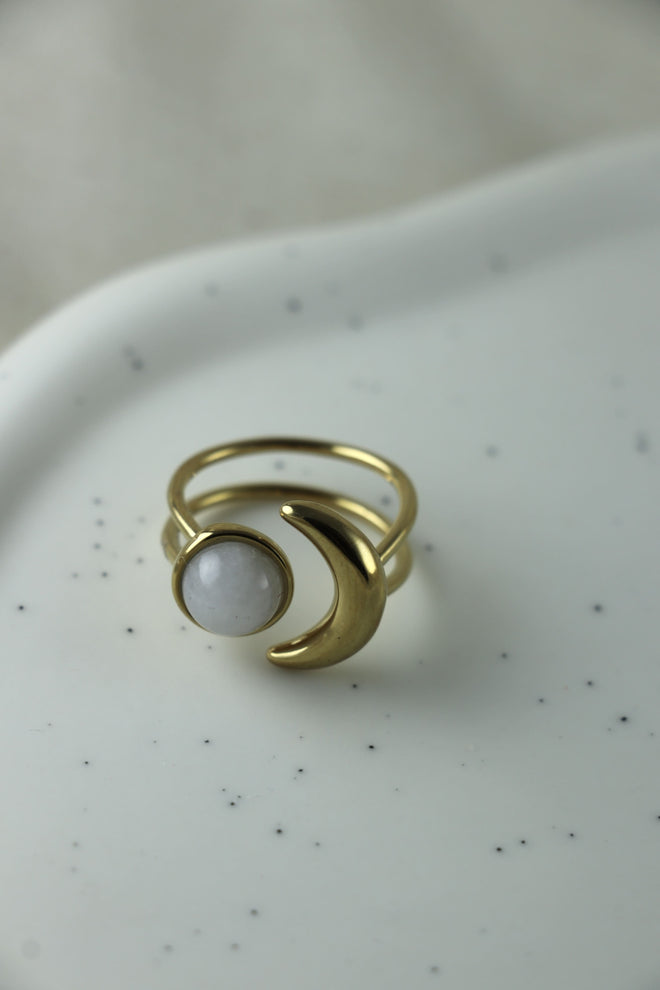 I AM feminine - Mondstein Ring Mond