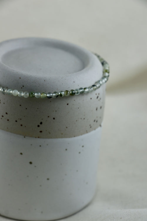 I AM intuitive - Cavigliera Prehnite