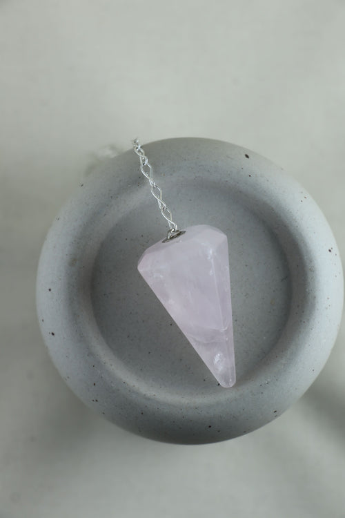 I AM love - Kristall Pendel Rosenquarz