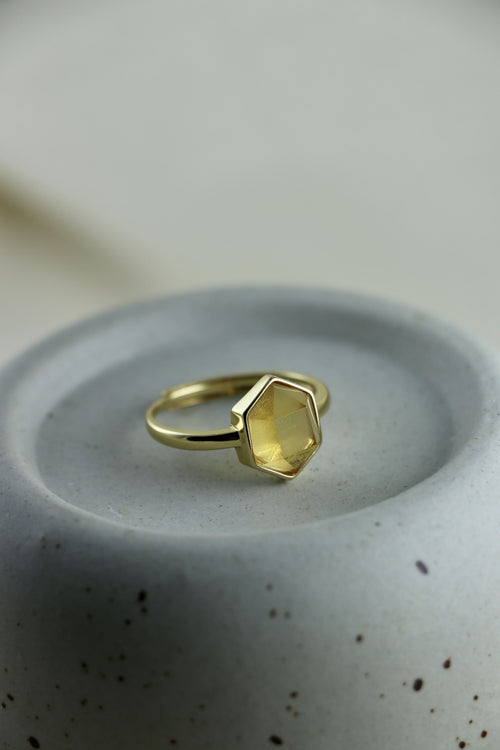 I AM whole - Citrin Ring Hexagon