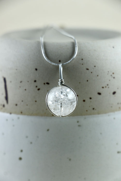 I AM safe - Bergkristall "Aura" Halskette Kugel Silber