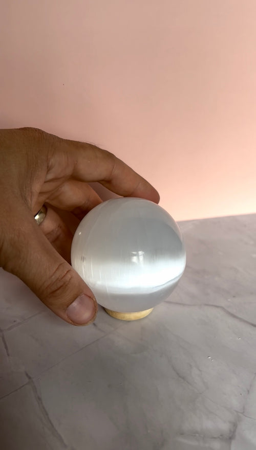 I AM light - Selenit Kugel