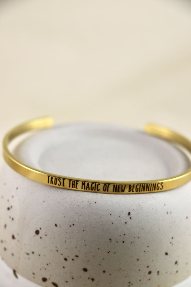 🎁 Mantra Armband - Trust the magic of new beginnings (100% off)