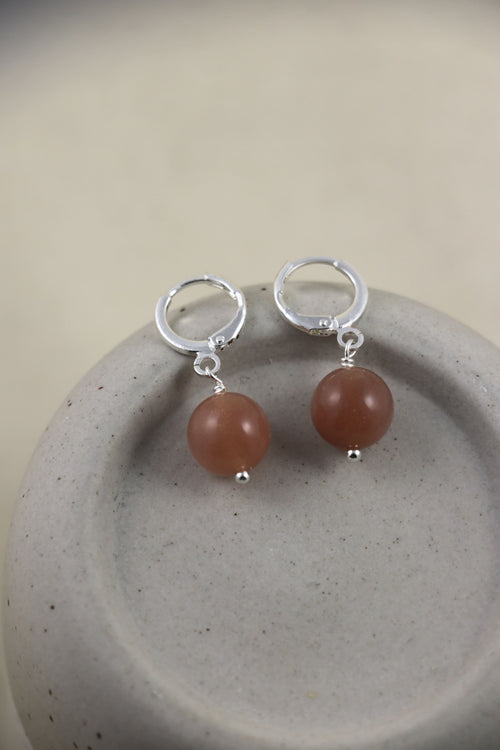 I AM wonderful - Boucles d'oreilles en pierre de soleil boules argent