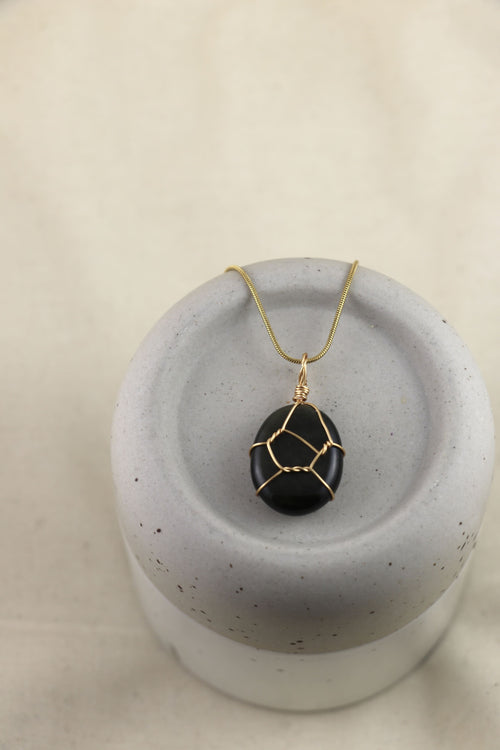 I AM important - Collier en obsidienne dorée
