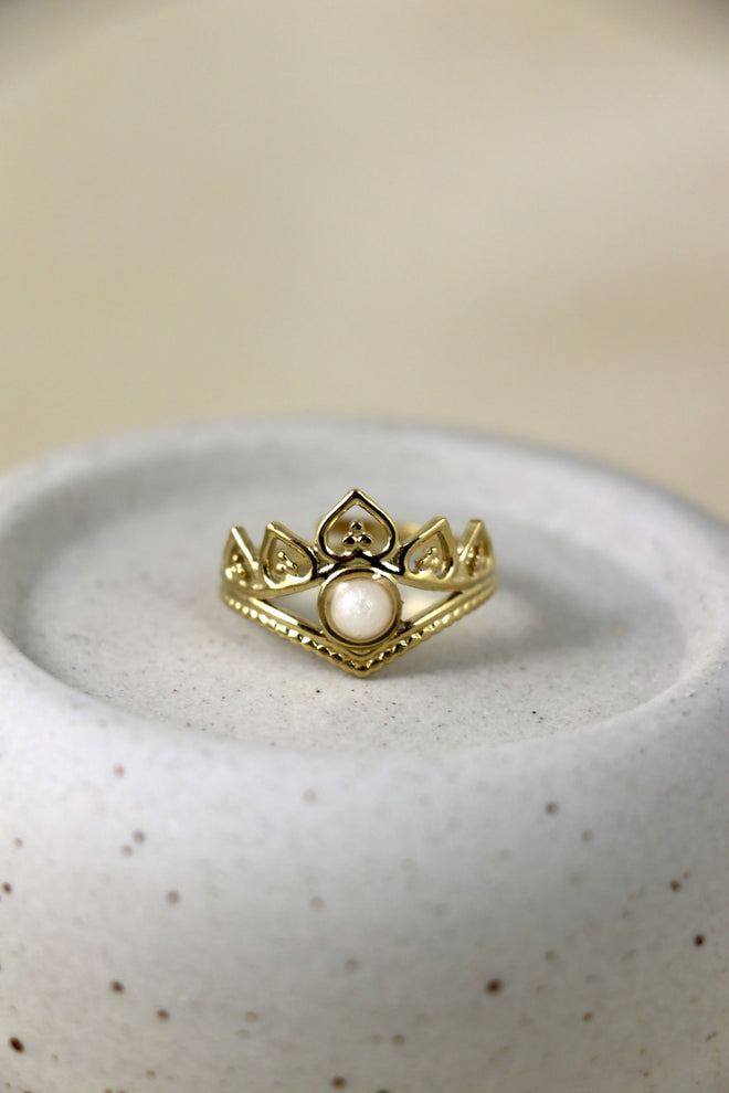 I AM beautiful - Anello in madreperla "Crown"
