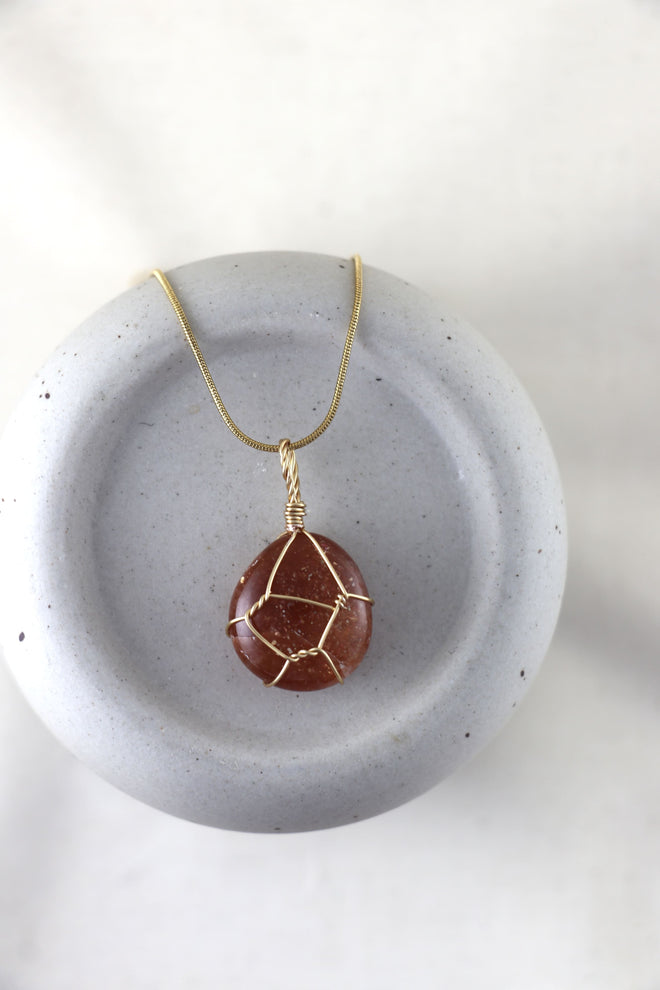 I AM wonderful - Sonnenstein Halskette Einzelstück 1