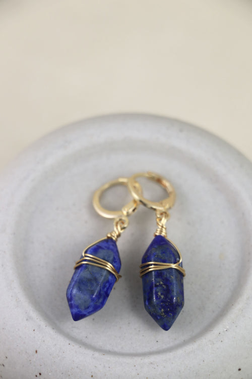 I AM true - Boucles d'oreilles double pointe en lapis-lazuli