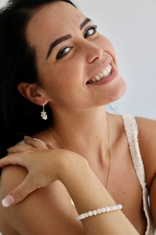 I AM feminine - Mondstein Ohrringe - My Store